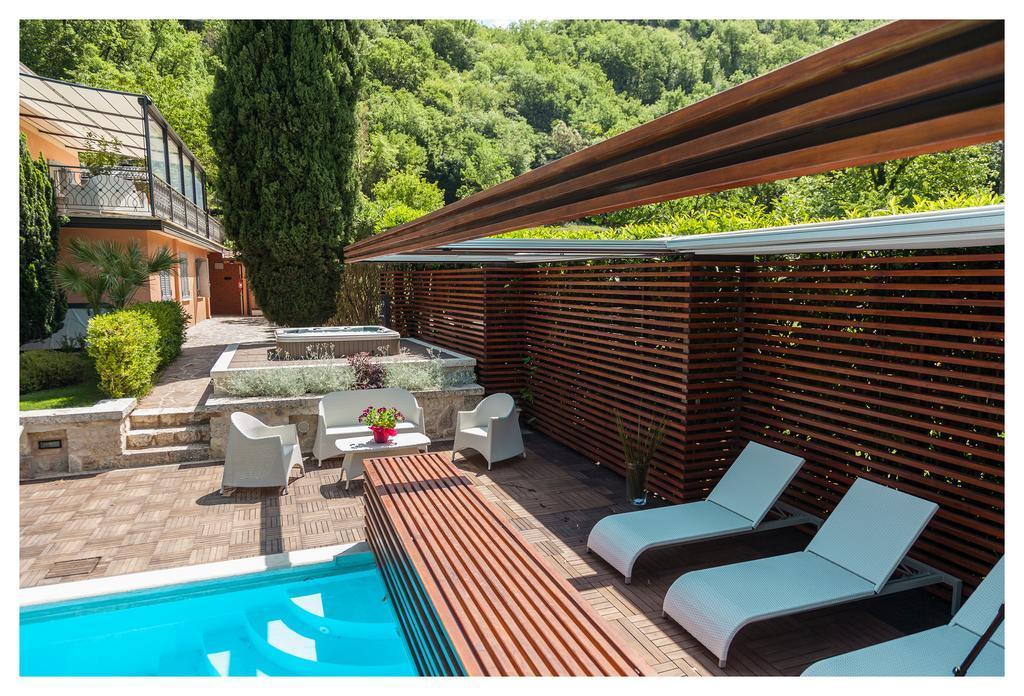 Fontana Vecchia Bed & Breakfast Atina ภายนอก รูปภาพ
