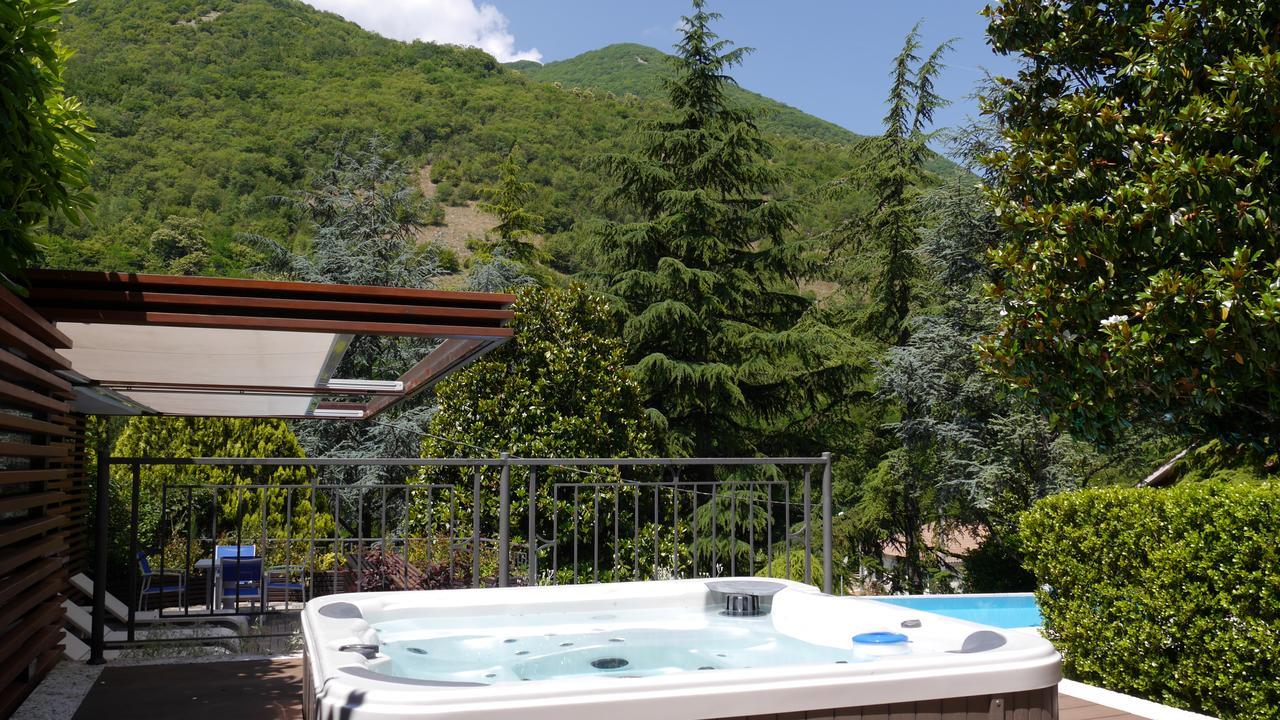 Fontana Vecchia Bed & Breakfast Atina ภายนอก รูปภาพ