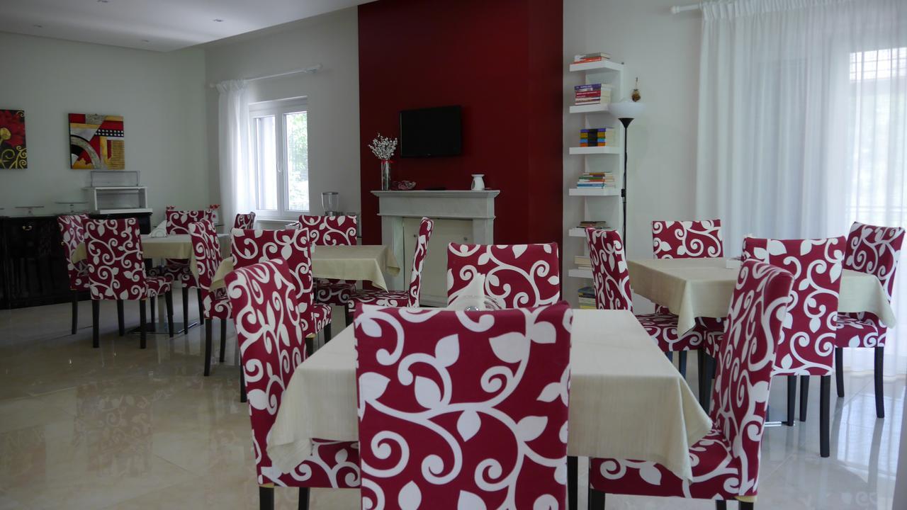 Fontana Vecchia Bed & Breakfast Atina ภายนอก รูปภาพ